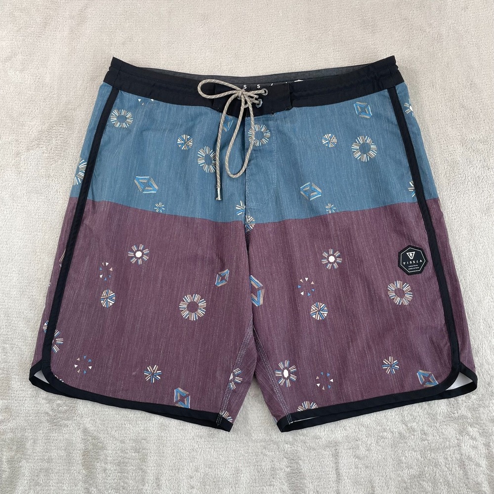 VISSLA Boardshorts Swim Trunks Shorts Men 36 Multi Geometric Pattern Beach Surf‎